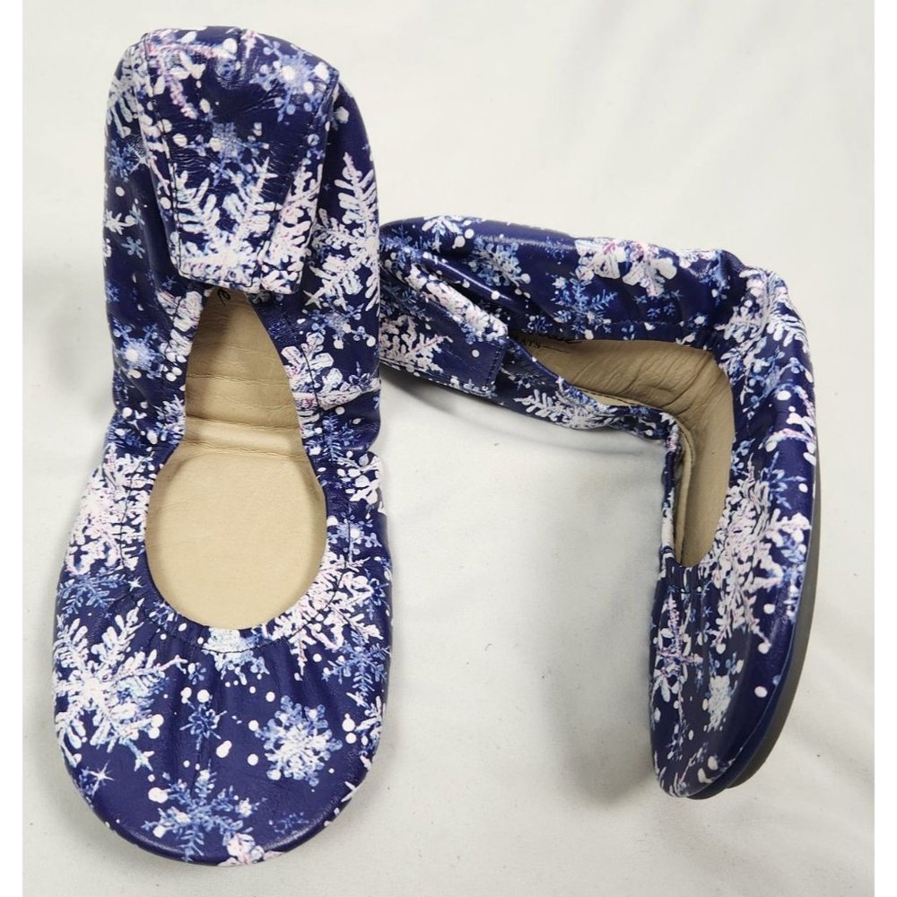 The Stonehouse Flats Women's Sz. 9 Leather Snowflakes Flats NWOT